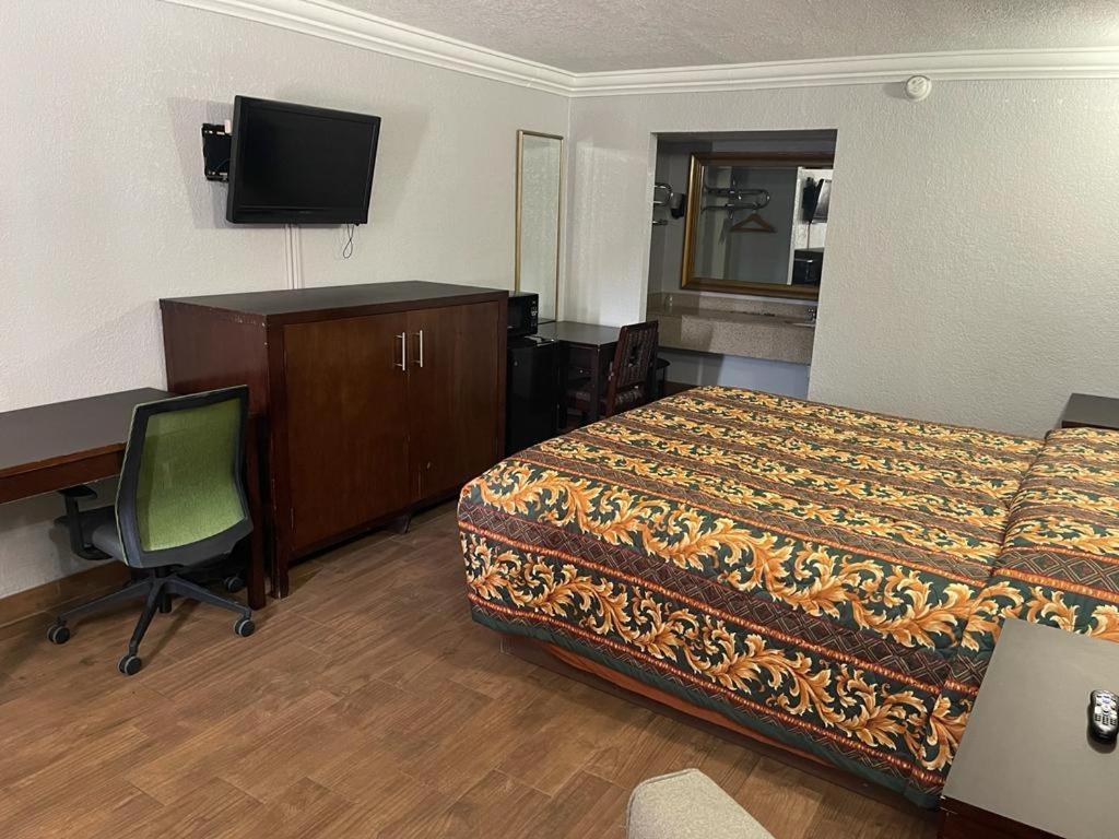 Budget Inn And Suites Crowley Kültér fotó